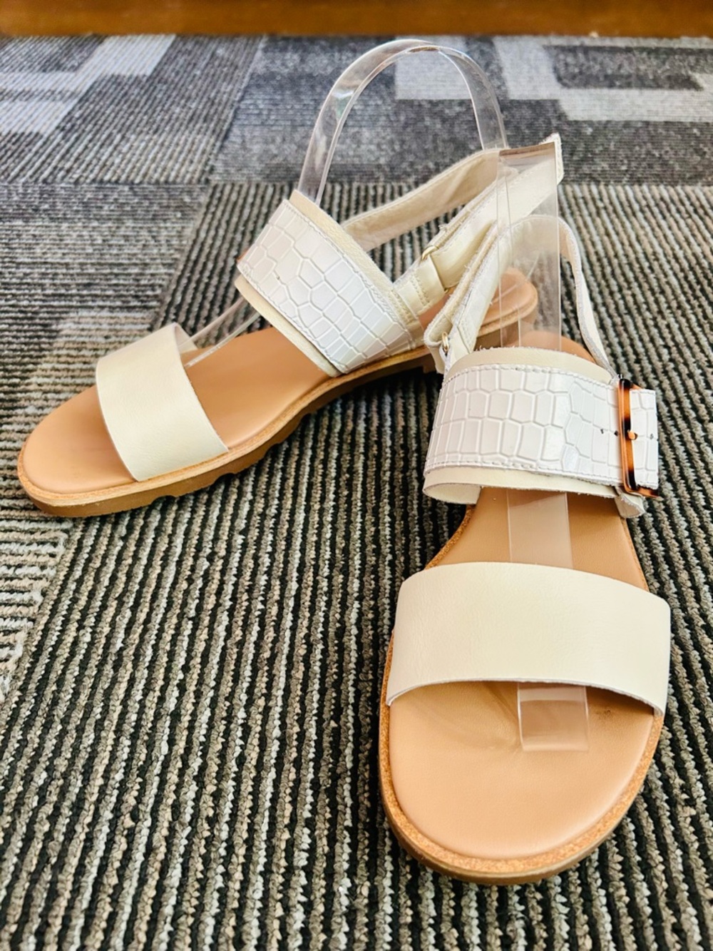 Sorel White Chalk Gum Ella III Slingback Flat Sandals, size 9 EU 40